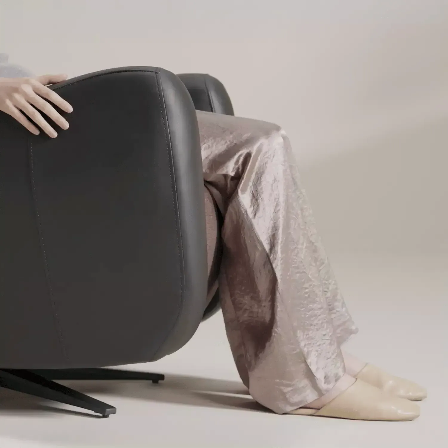 Single Power Zero Gravity Recliner Chair - Black-Brown