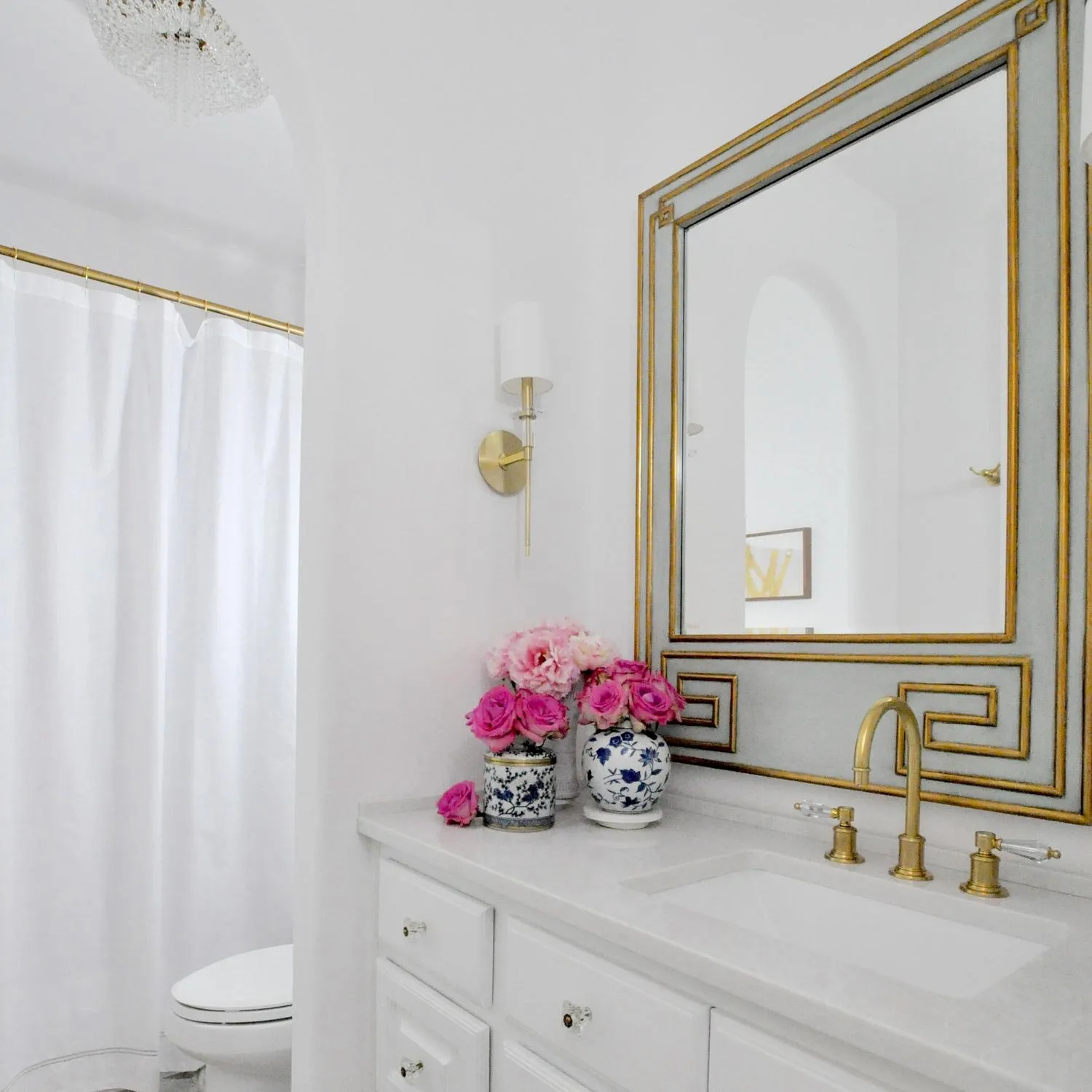 Single Wall Light with Shade - Brass alternate view