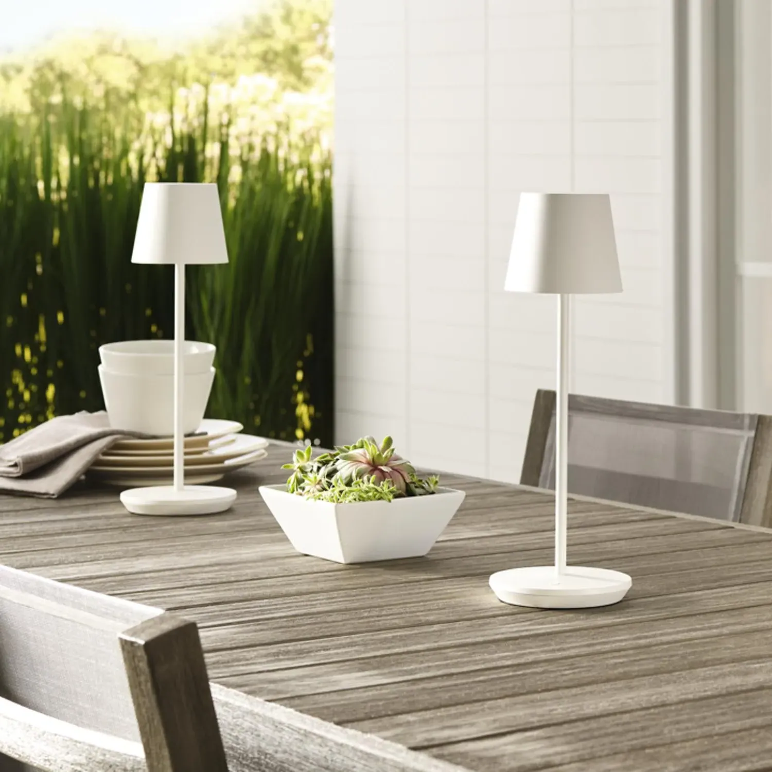 Rechargeable Table Lamp - Matte White alternate view
