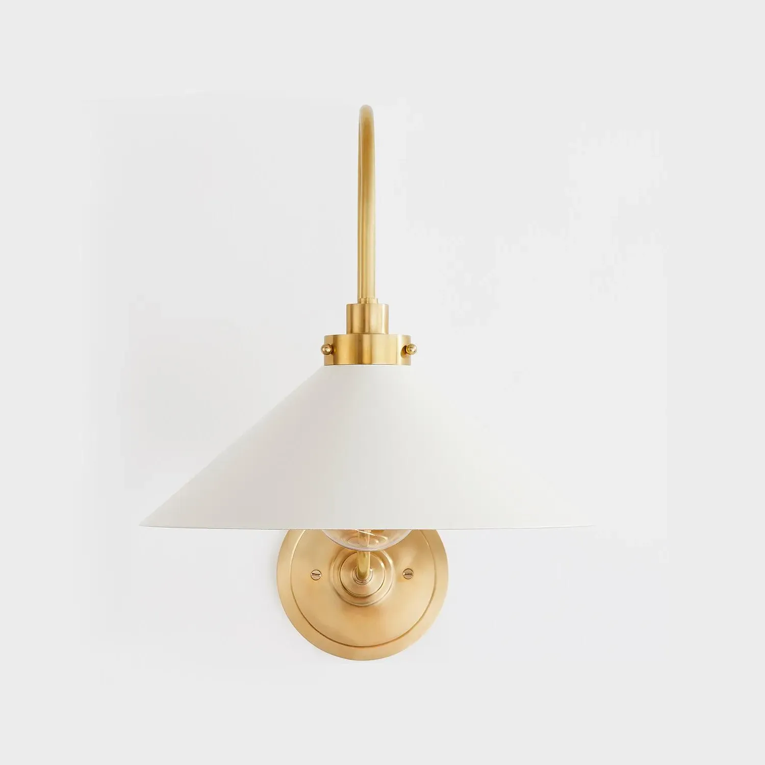 Wall Light with Classic Design - Brass alternate view
