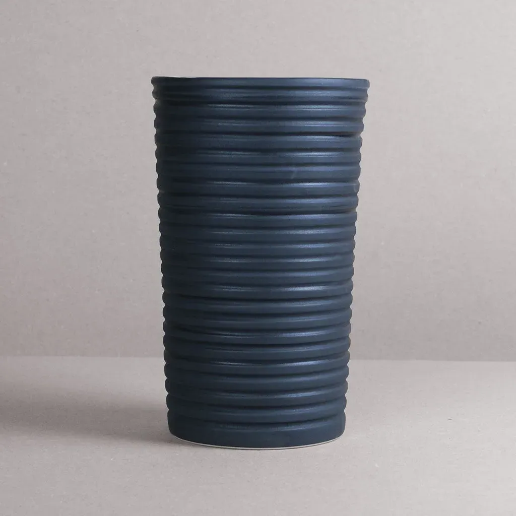 ANTA Large Ridged Vase - Black