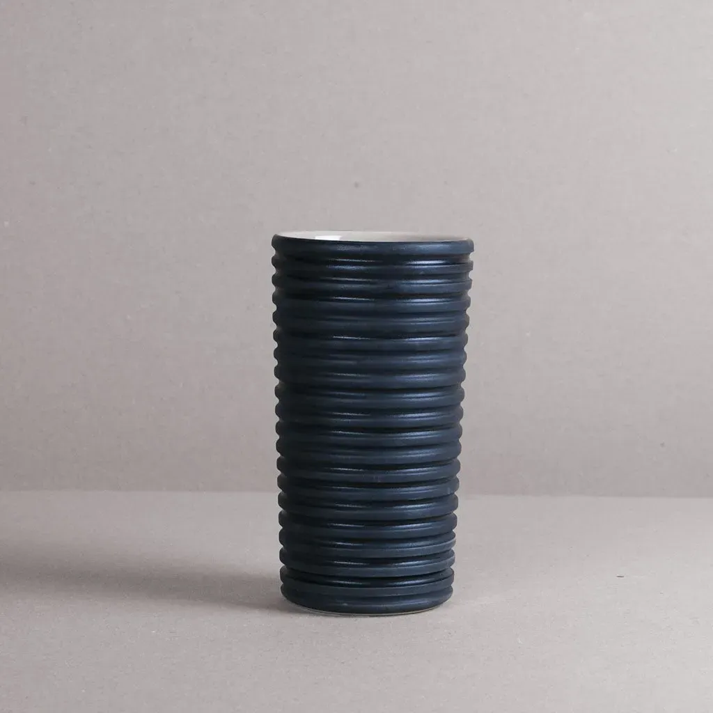 ANTA Ridged Vase - Black image