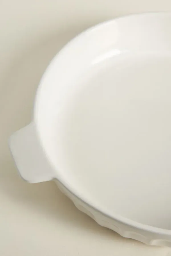 Amelie Latte Stoneware Pie Dish - White product