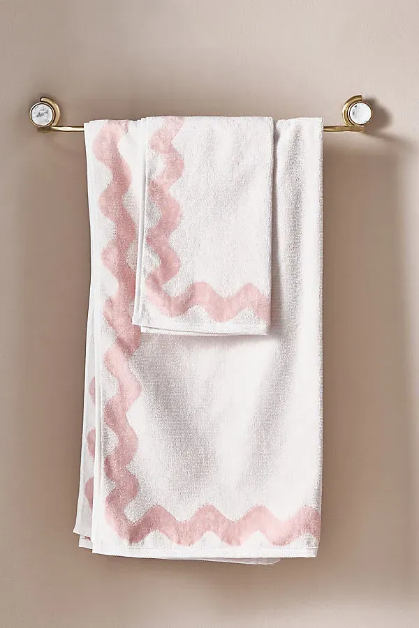 Ernestine Scalloped Bath Towel Collection - Pink, Cotton by Anthropologie