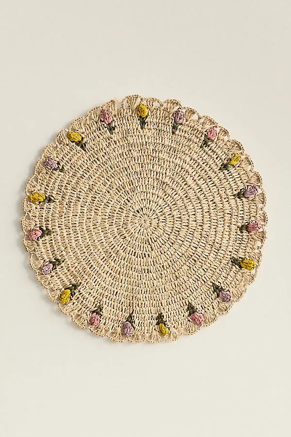 Handwoven Tulip Placemat - Pink, Raffia Palm product