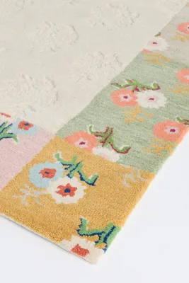 Mille Tufted Floral Border Rug 2x3 - Wool product