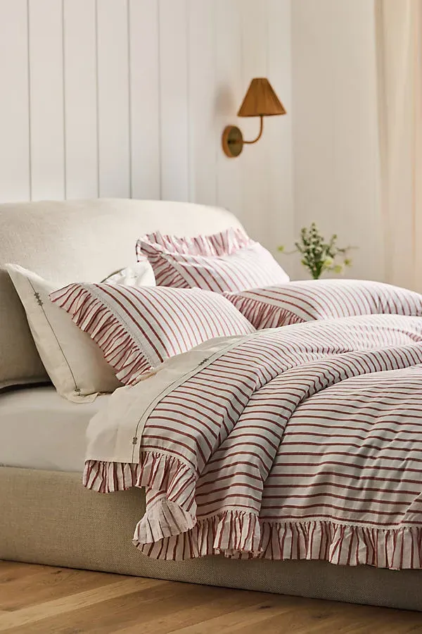 Spa Sateen Ruffled Duvet Cover - Red, Organic Cotton by Anthropologie