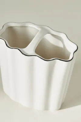 Le Marais Scalloped Toothbrush Holder - White product