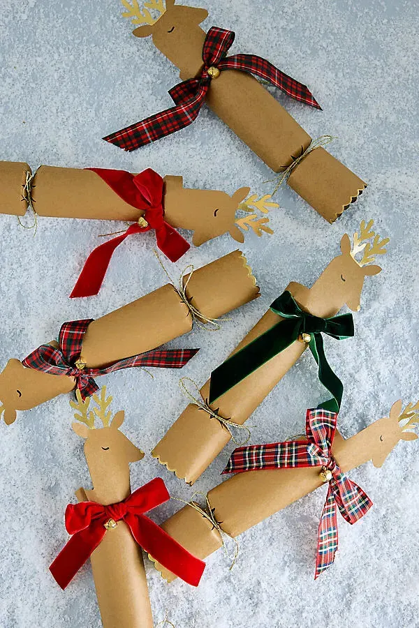 Plaid and Velvet Bow Reindeer Christmas Crackers by Anthropologie