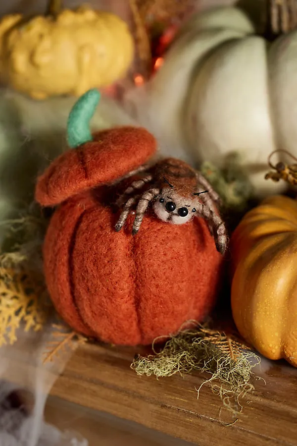 Coblyn Spider Felt Critter with Pumpkin product