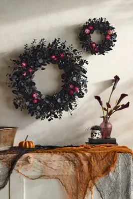Gothic Garden Dried Wreath - Black product