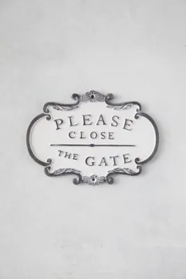 Please Close the Gate Sign - White, Aluminum product