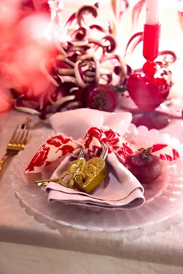 Scalloped Edge Glass Plate - Rose product
