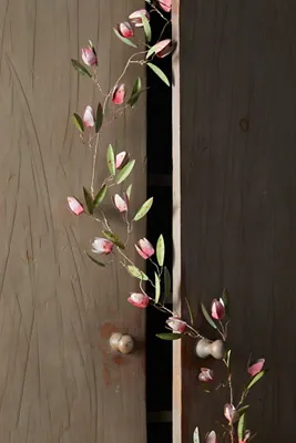 Tulip Iron Garland - Pink product