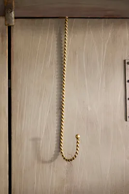 Twisted Brass Wreath Hook - Gold product