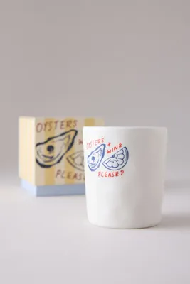 St Ives Beach Club Sea Salt & Driftwood Oyster Candle - White product