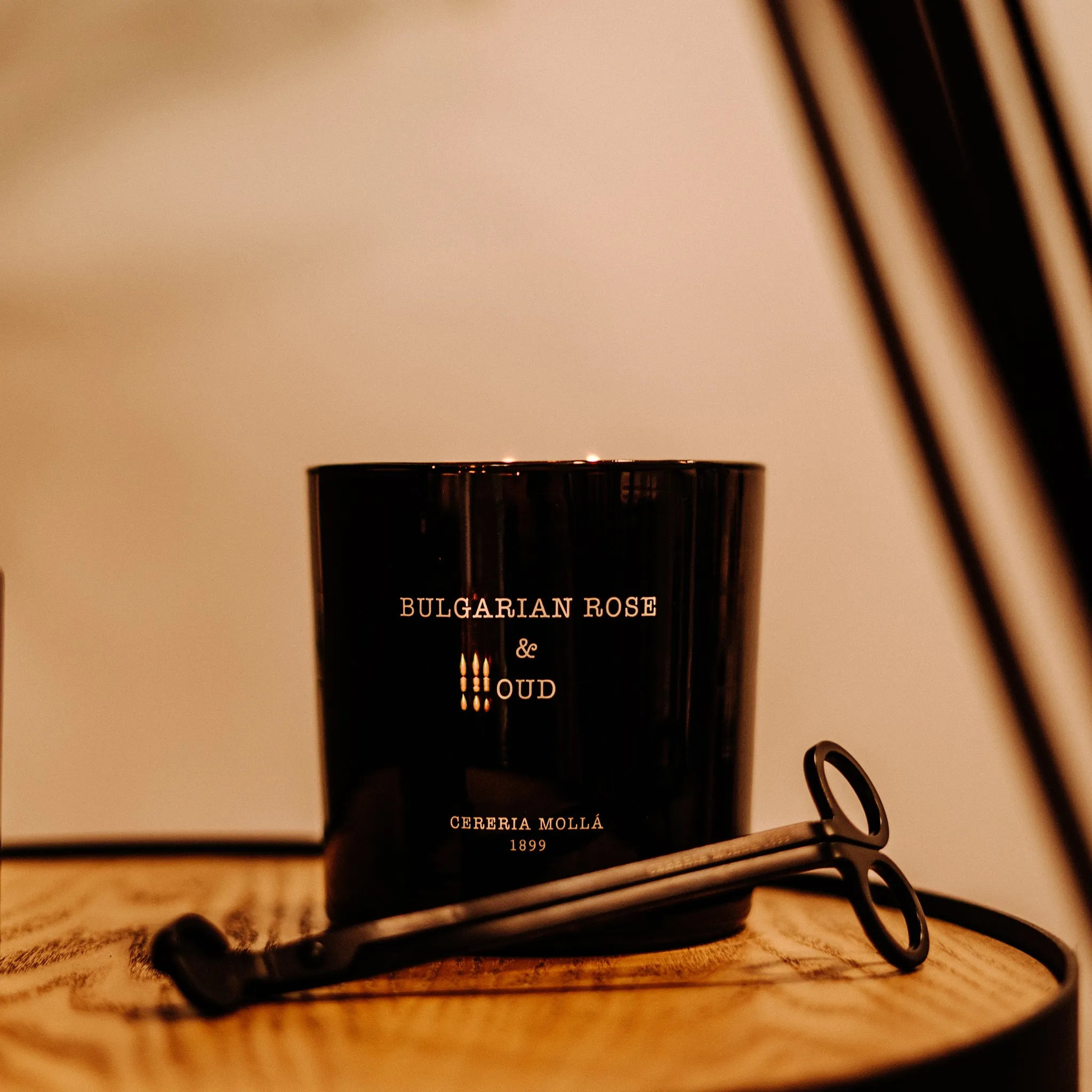 Bulgaria Rose & Oud Candle - Soy Wax product