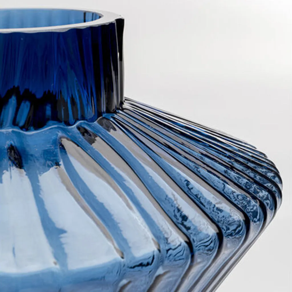 Daphne Short Vase - Hand-Blown Glass alternate view
