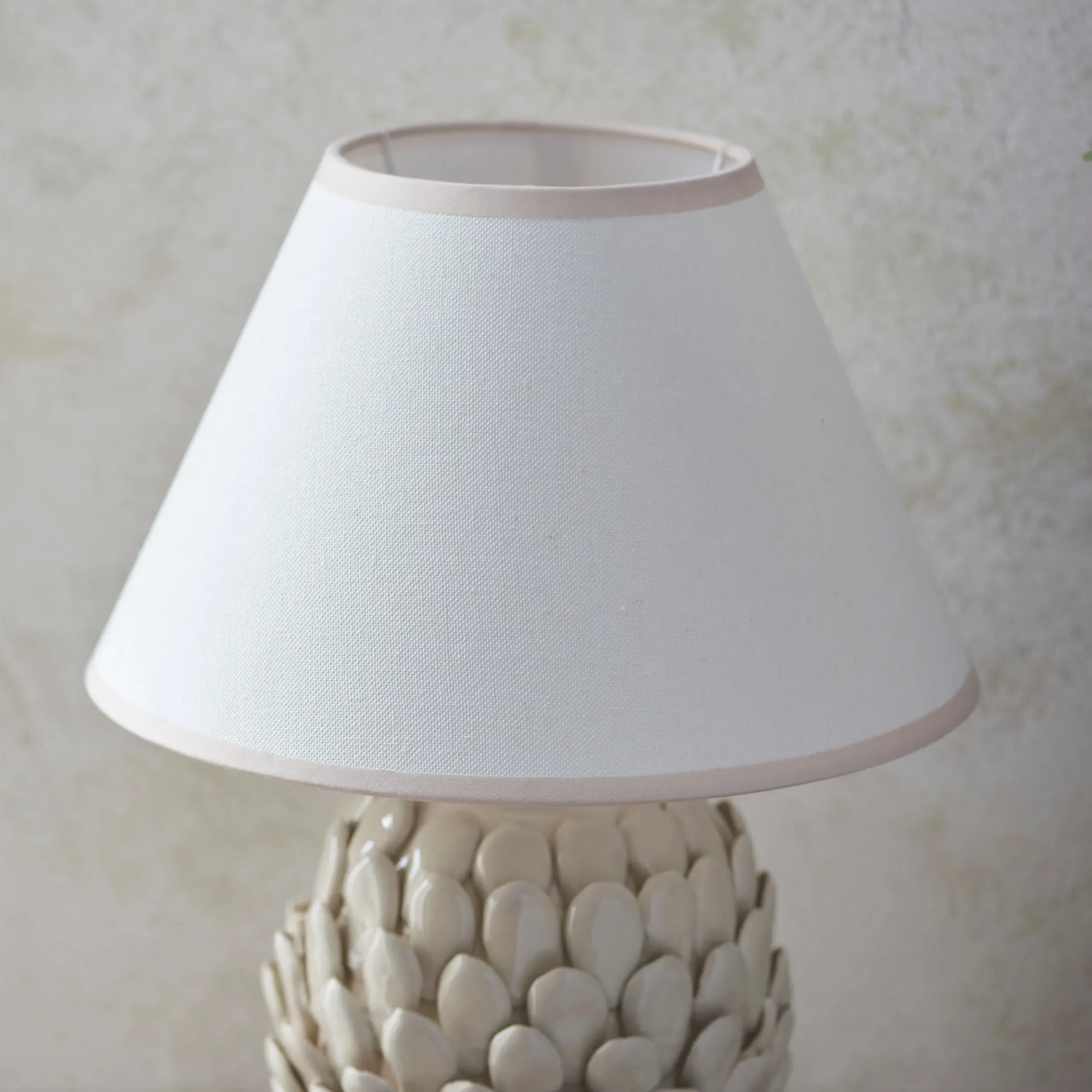 Freya Ceramic Table Lamp - Almond White, Brass alternate view