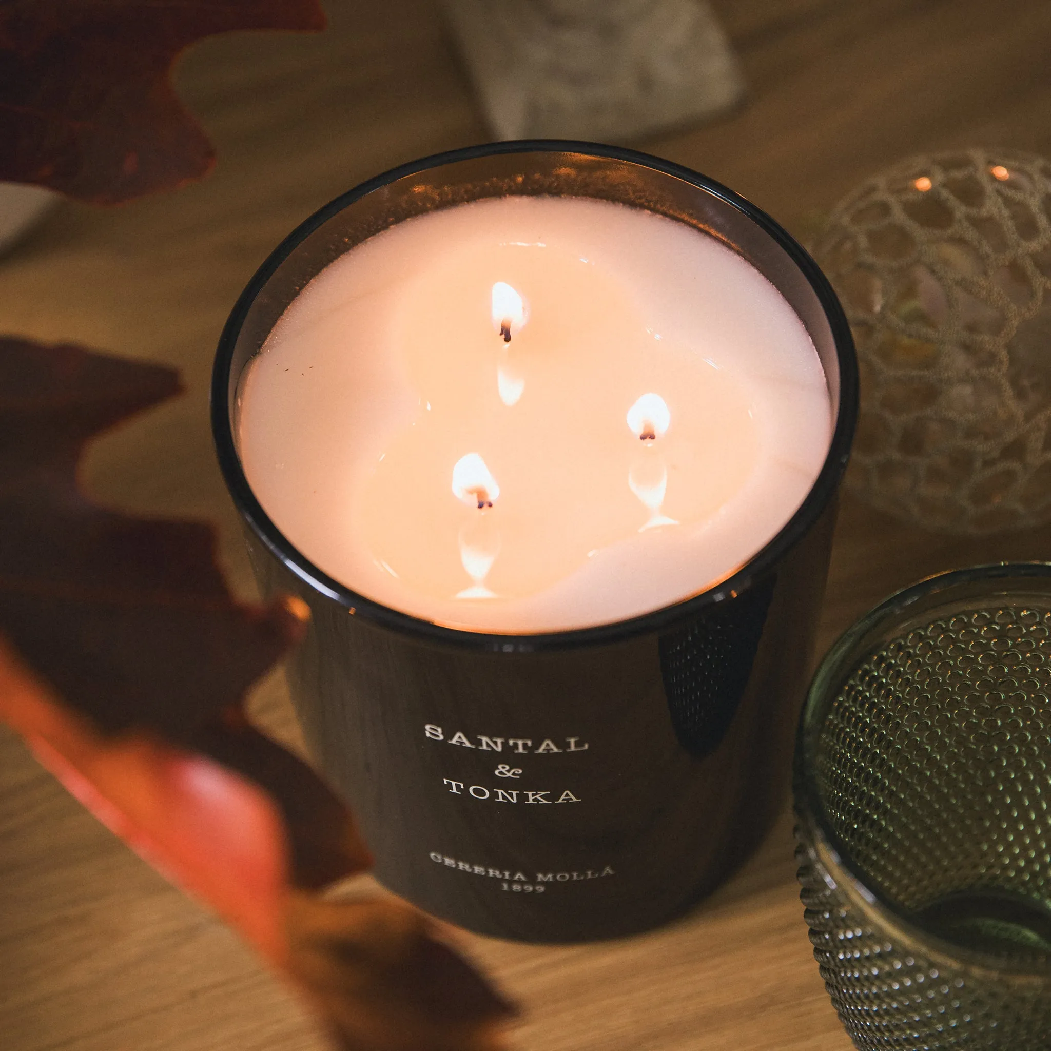 Santal & Tonka Candle - Soy Wax alternate view