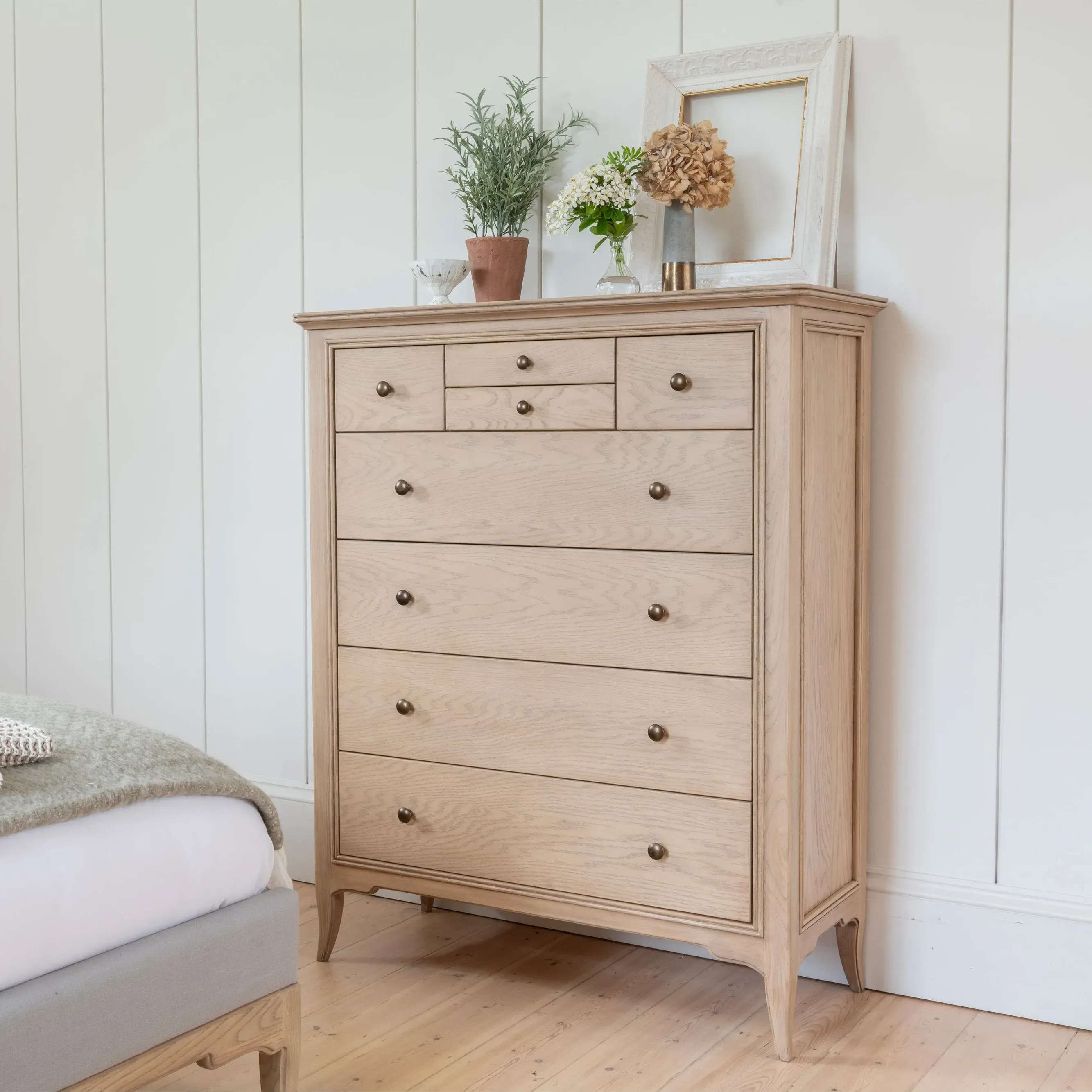 Toulon 8 Drawer Merchant Chest - White, Oak product