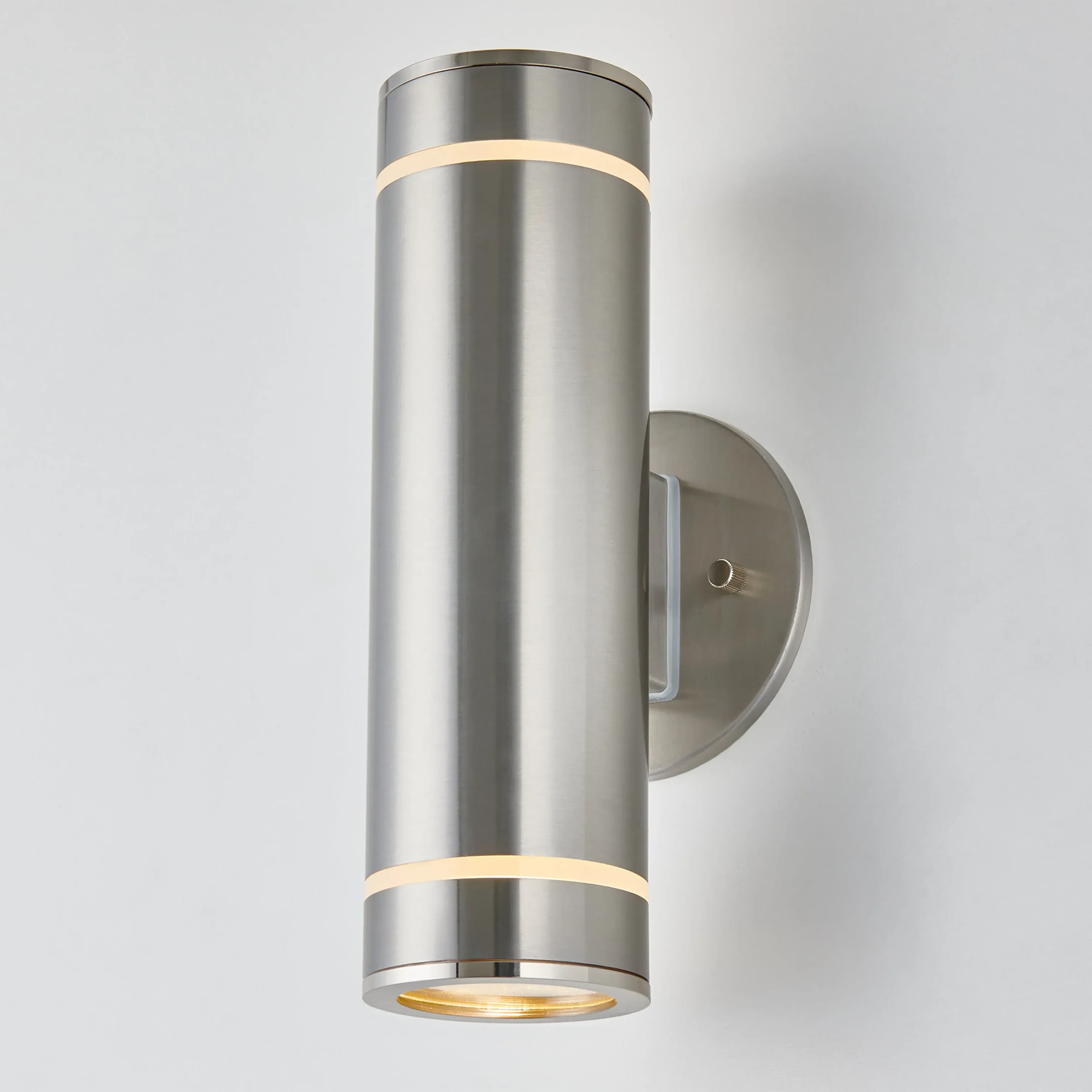 C7 Indoor-Outdoor Wall Light - Rust-Resistant product