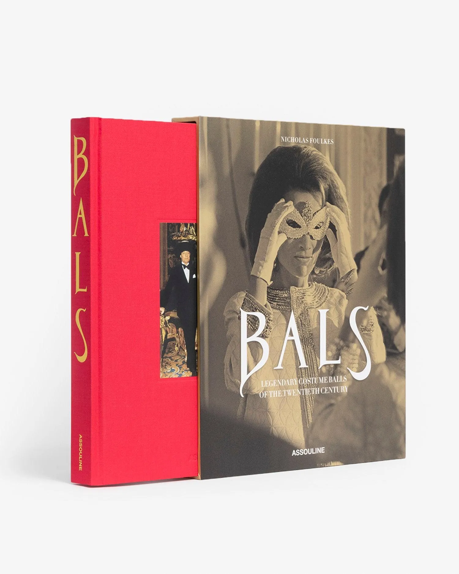 Bals: Legendary Costume Balls of the Twentieth Century product
