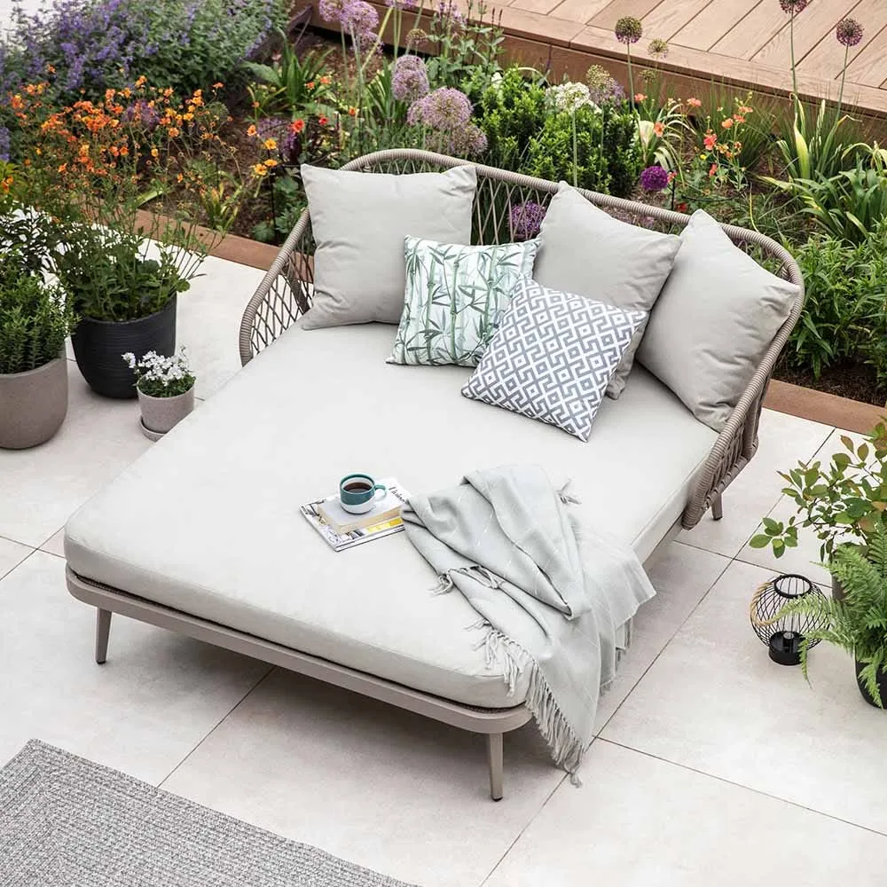 Lauren Daybed - Sandy, Rope-Effect Aluminium