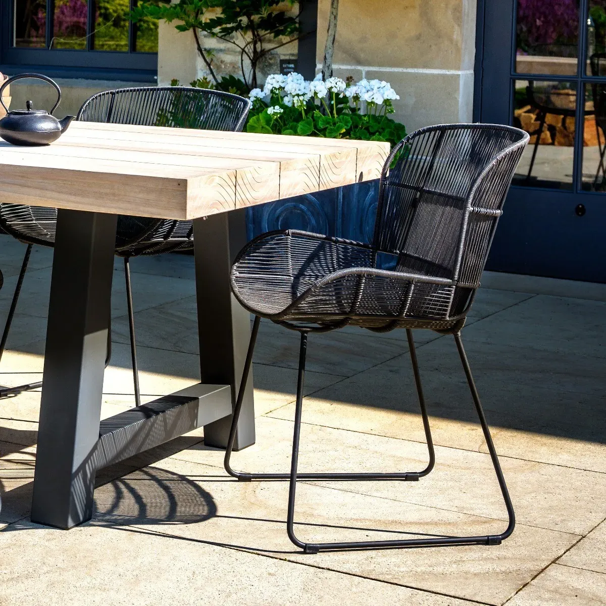 Beach 195cm Dining Set with 4 Butterfly Armchairs - Teak, Black