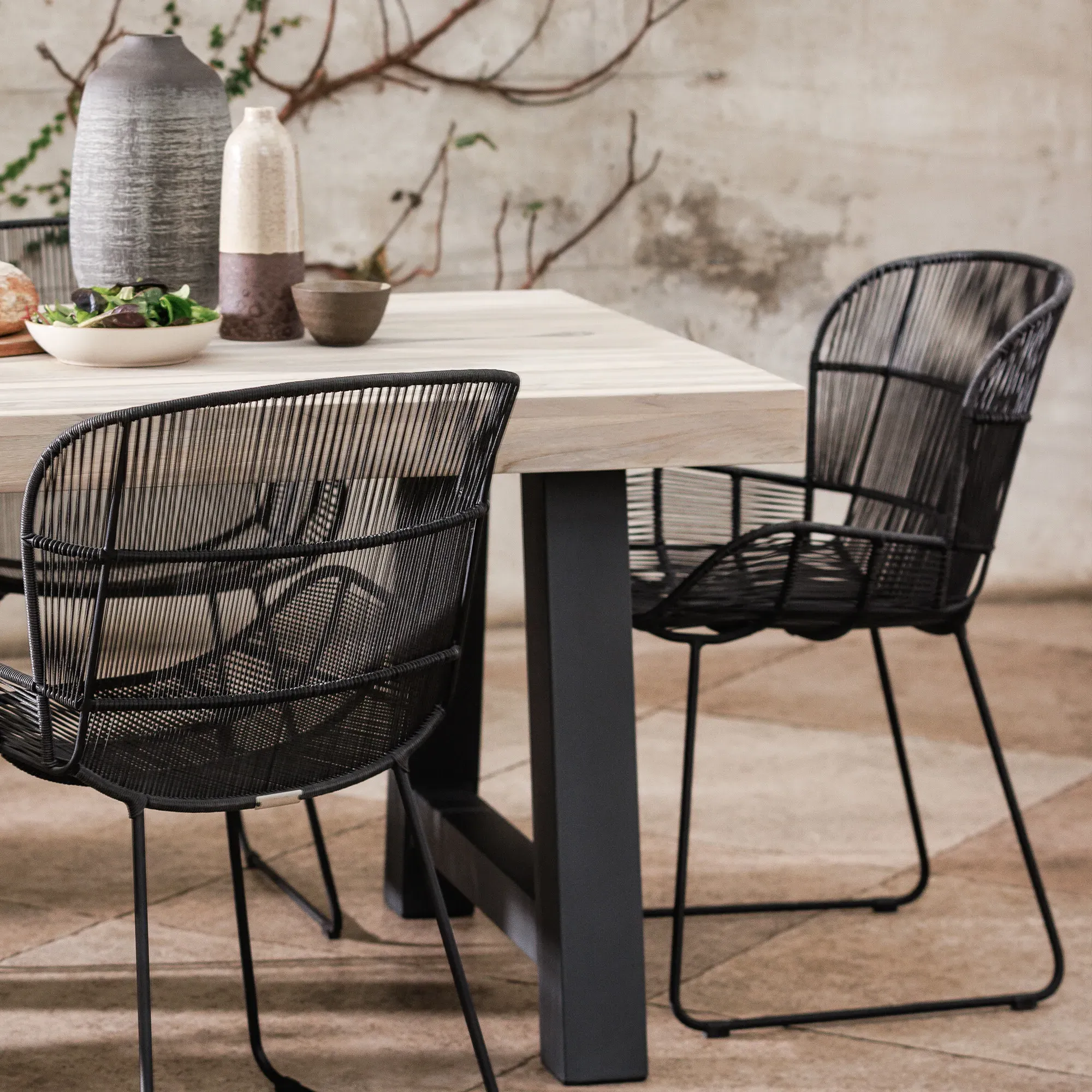Beach 195cm Dining Set with 4 Butterfly Armchairs - Teak, Black image