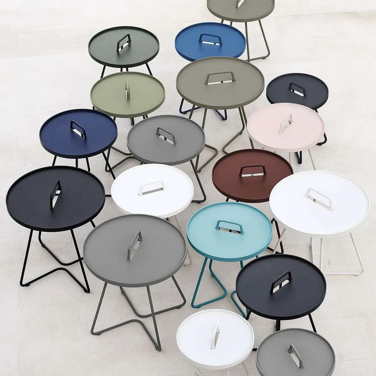 Cane Line On The Move Large Round Side Table - Black, Aluminium