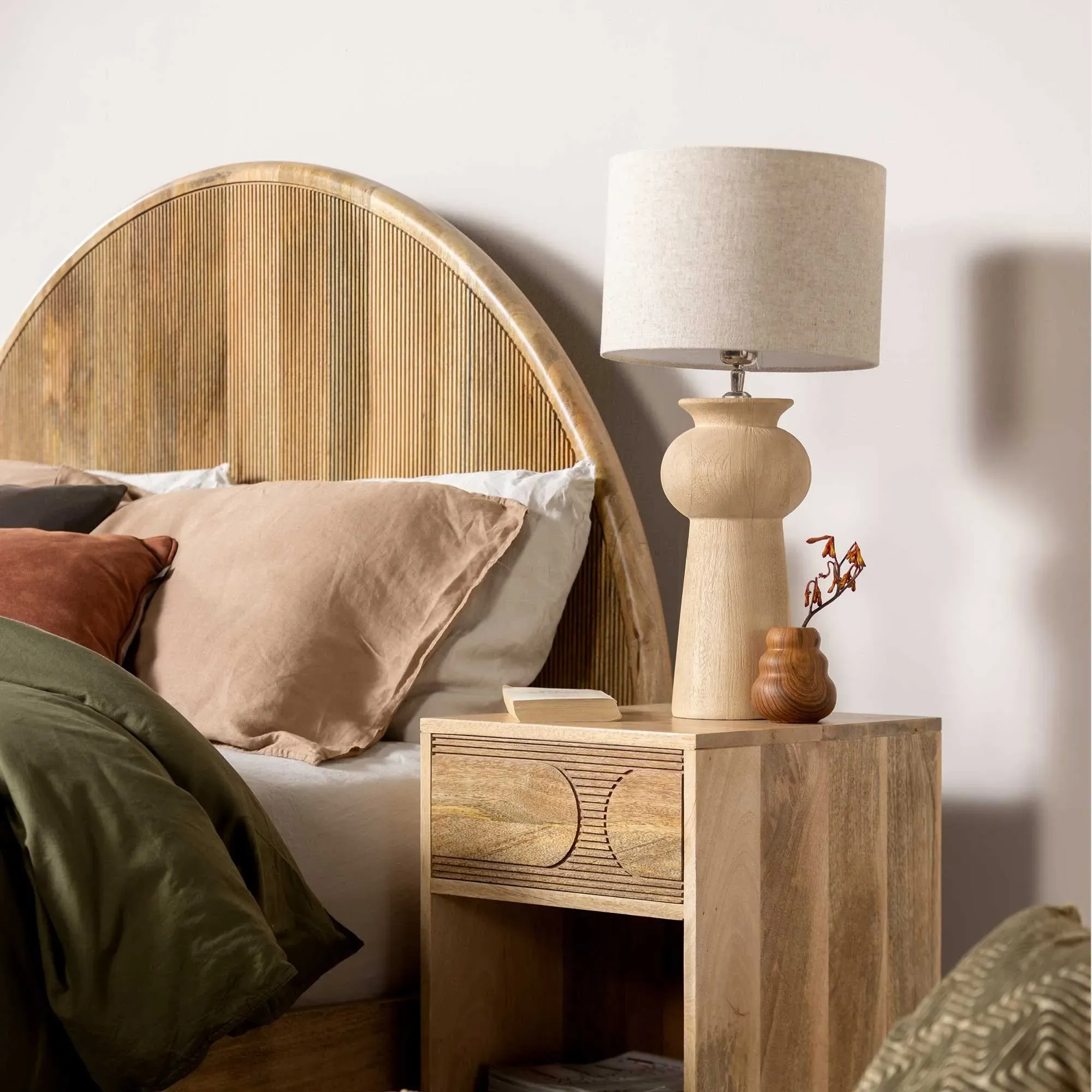 Curved Table Lamp - Neutral, Mango Wood