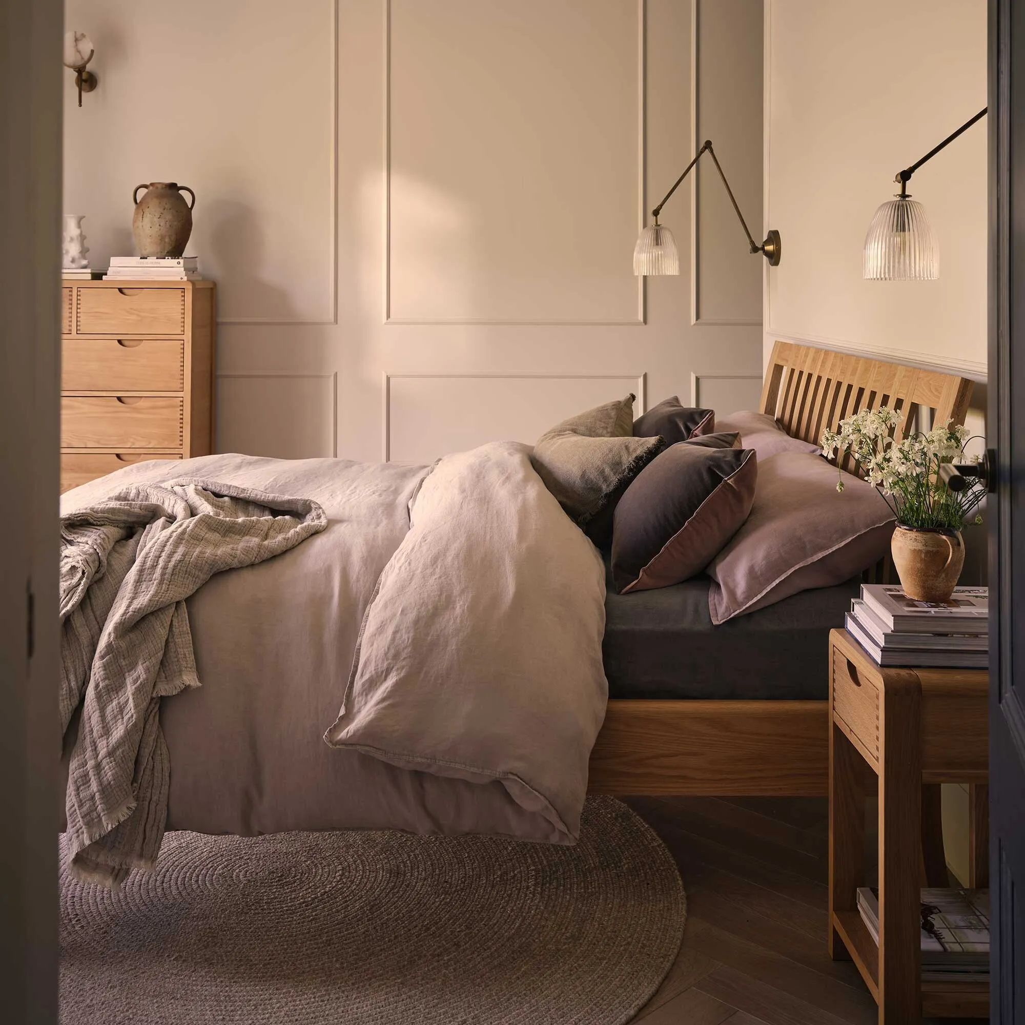 Ercol Bosco King Size Bed - Brown, Oak