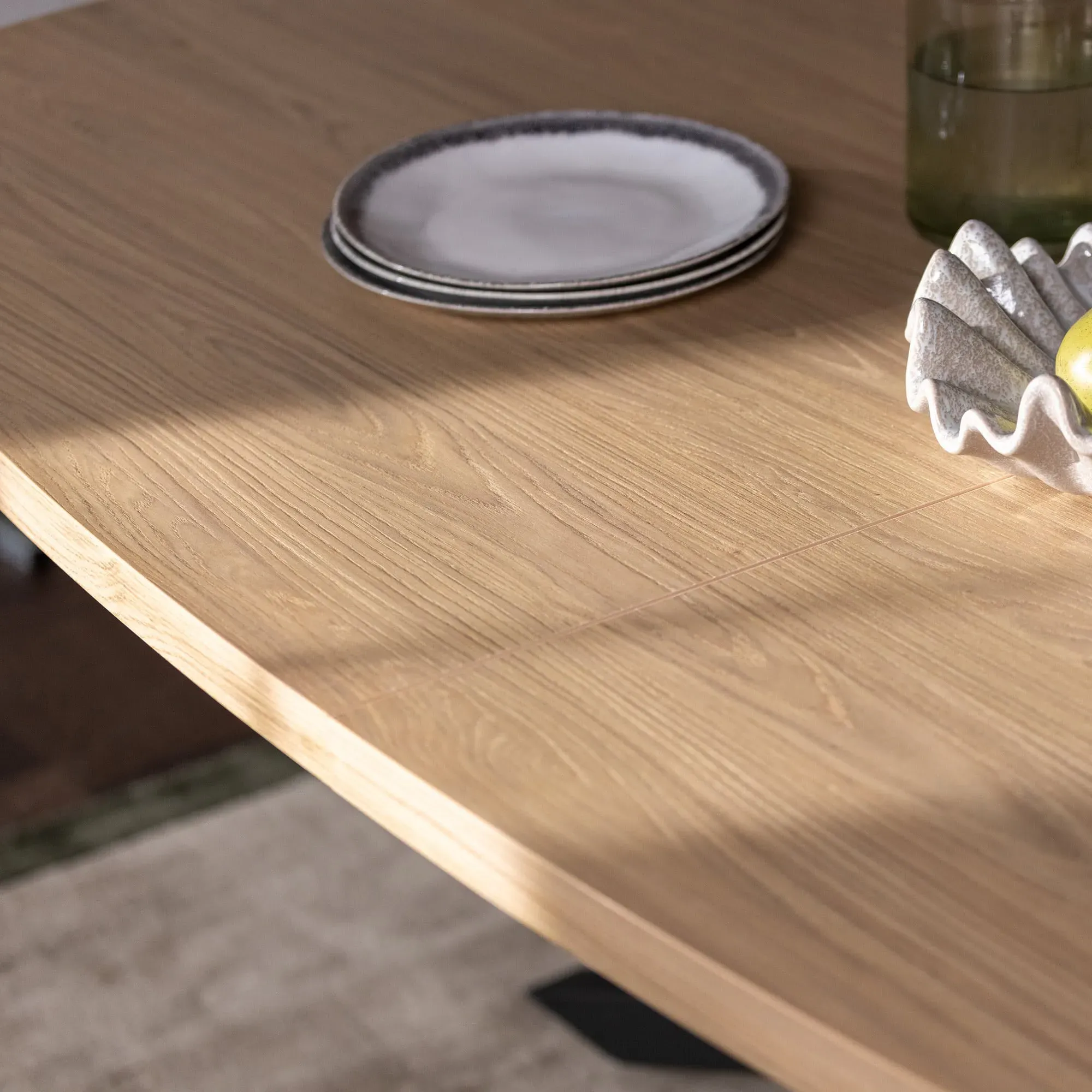 Erzen Extendable Round Dining Table - Neutral, Lamulux