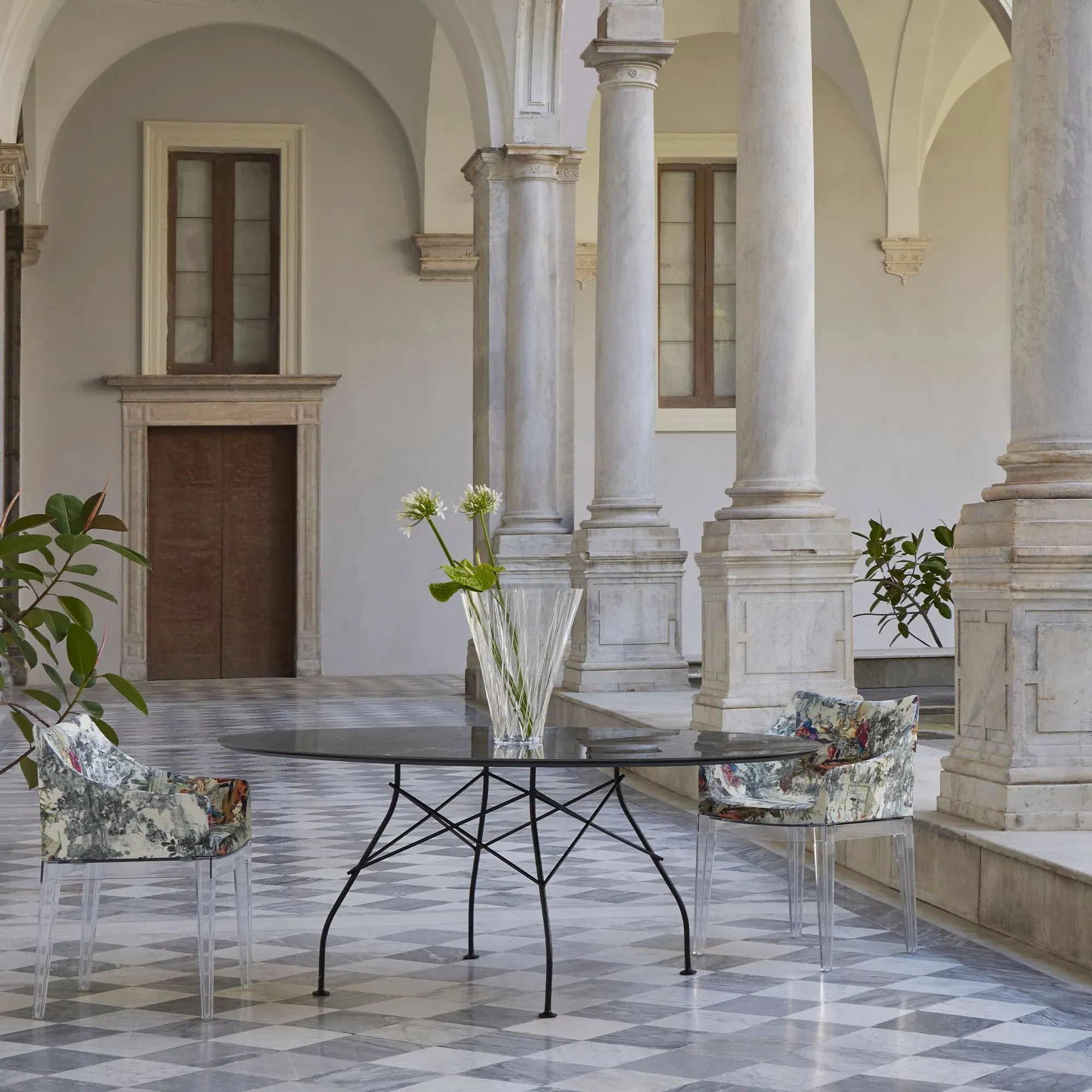 Kartell Glossy Round Dining Table - Black, Stoneware