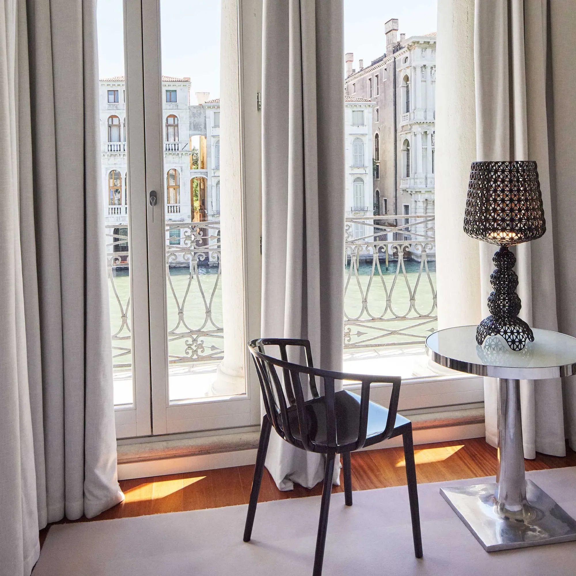 Kartell Mini Kabuki Table Lamp - Black, Polycarbonate