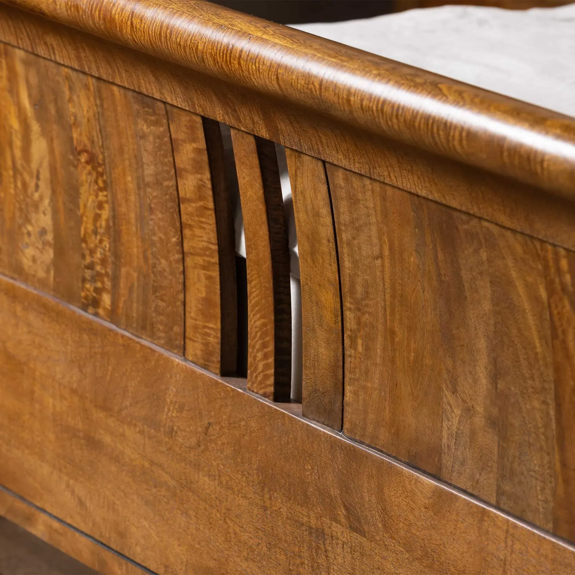 New Frontier King Size Sleigh Bed - Brown, Wood