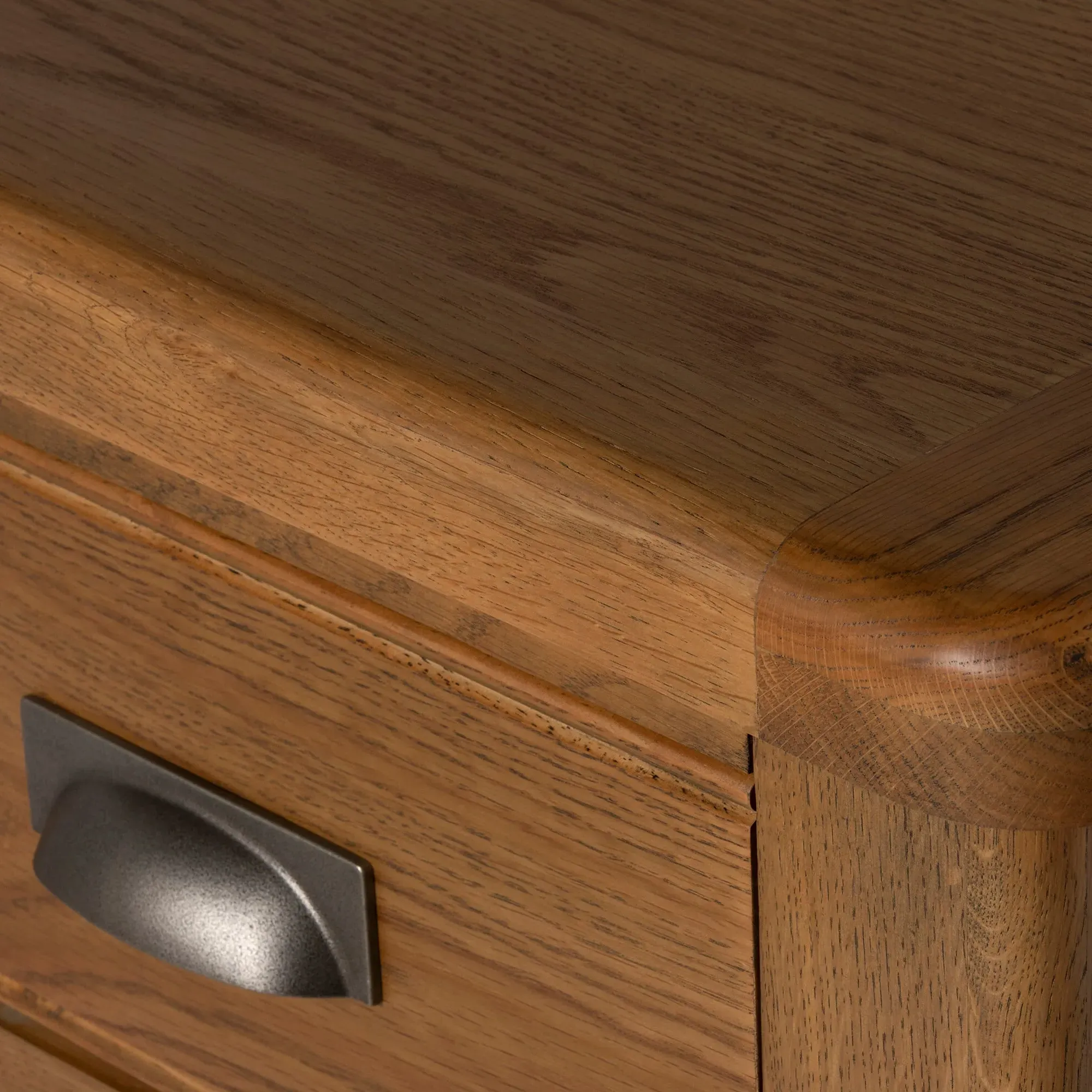 Raithwaite 2 Over 3 Chest of Drawers - Brown, Oak