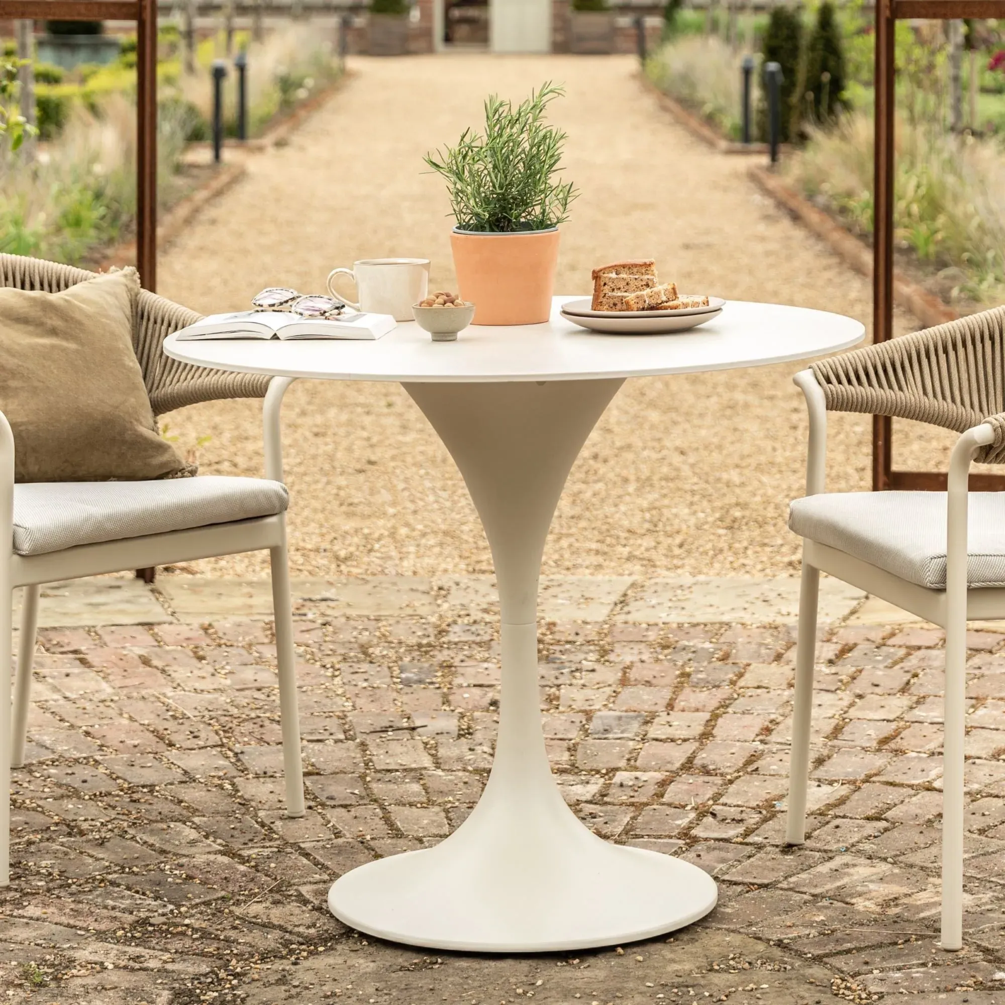 Sydney Garden Round Dining Table - White, Ceramic Stone