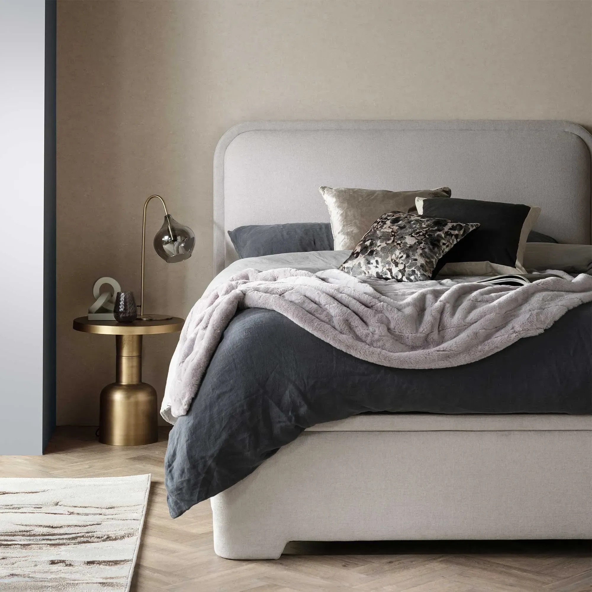 Tilbury Super King Bed with Curved Headboard - Grey