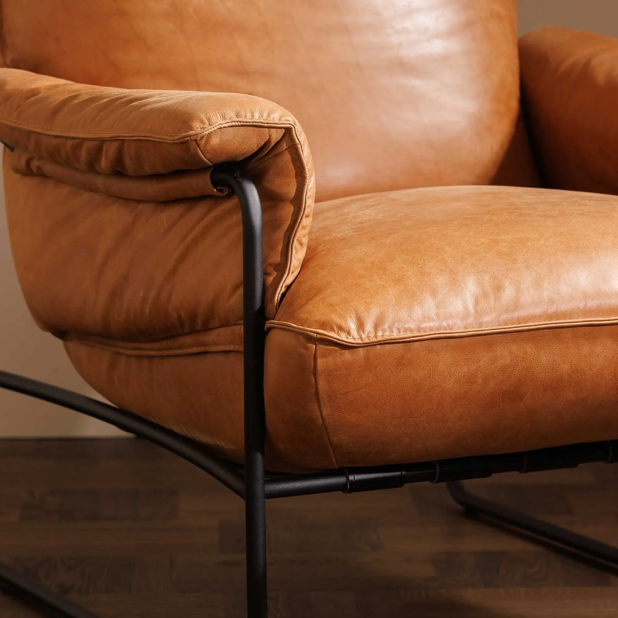 Vinci Armchair - Brown, Leather