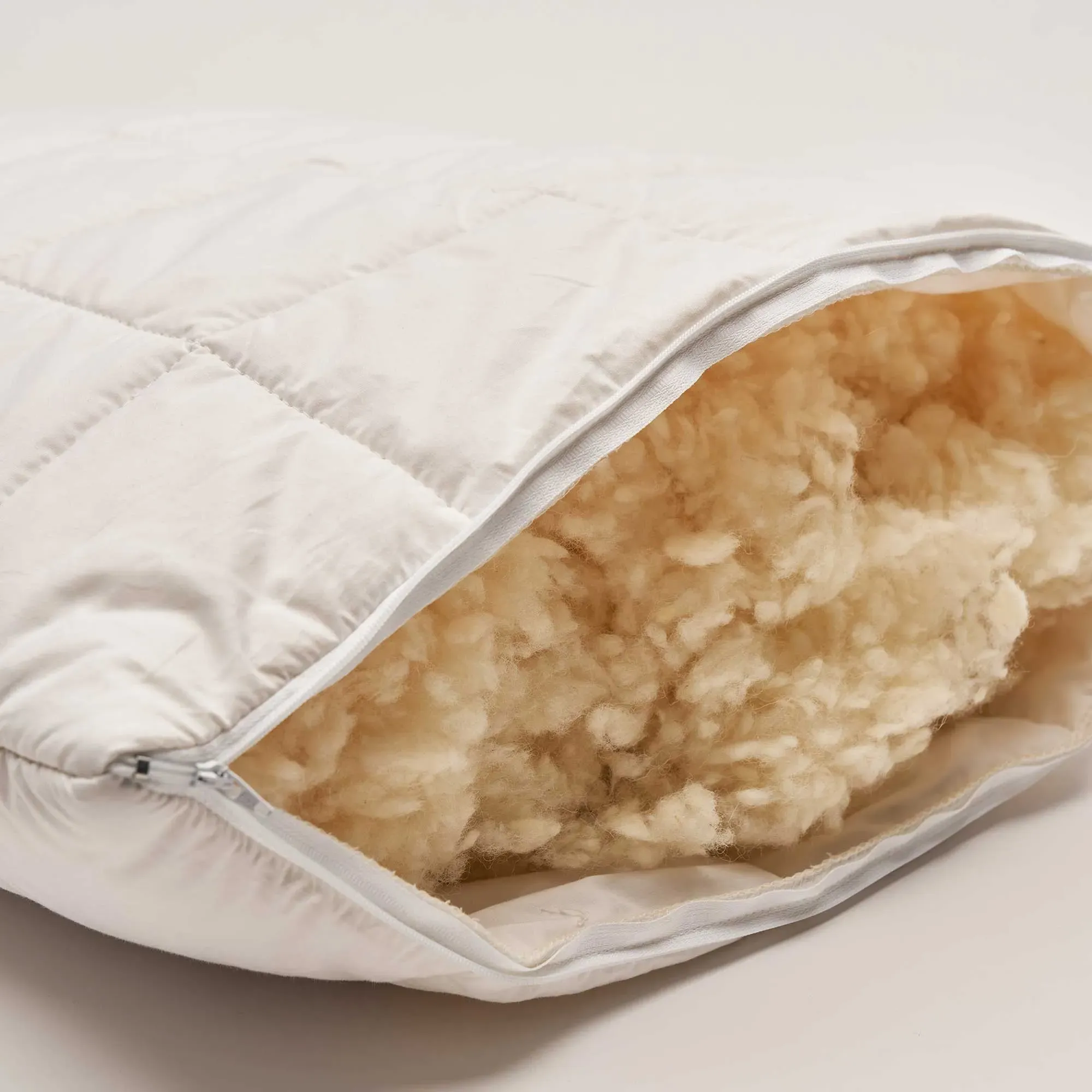 Vispring Wool Pillow 90x50 - White, Organic Cotton alternate view