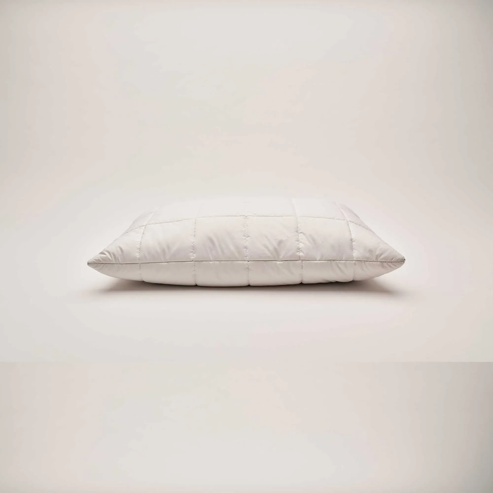 Vispring Wool Pillows - White