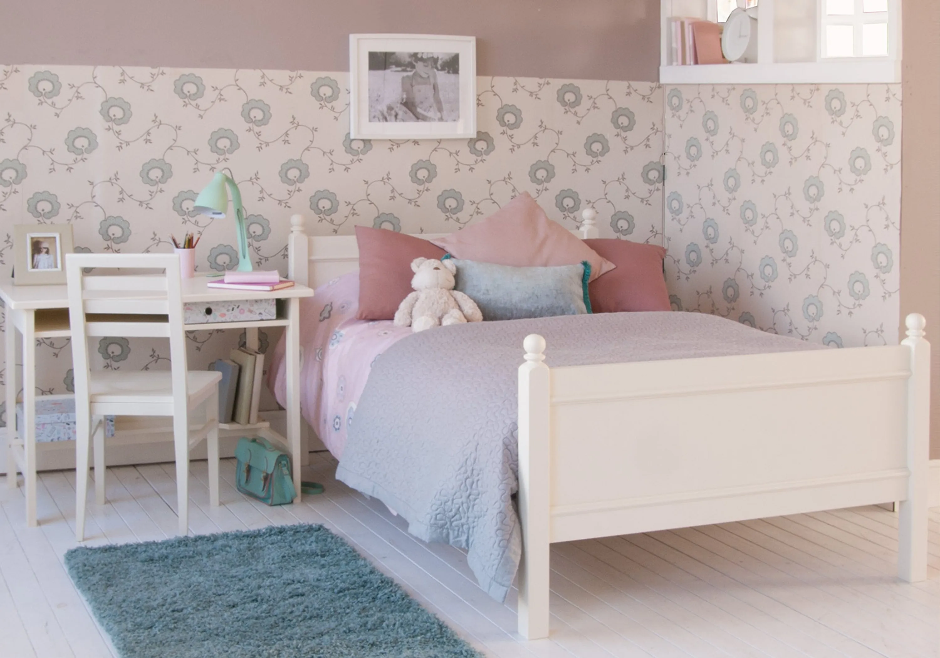 Small Double Bed Frame - White, Hardwood