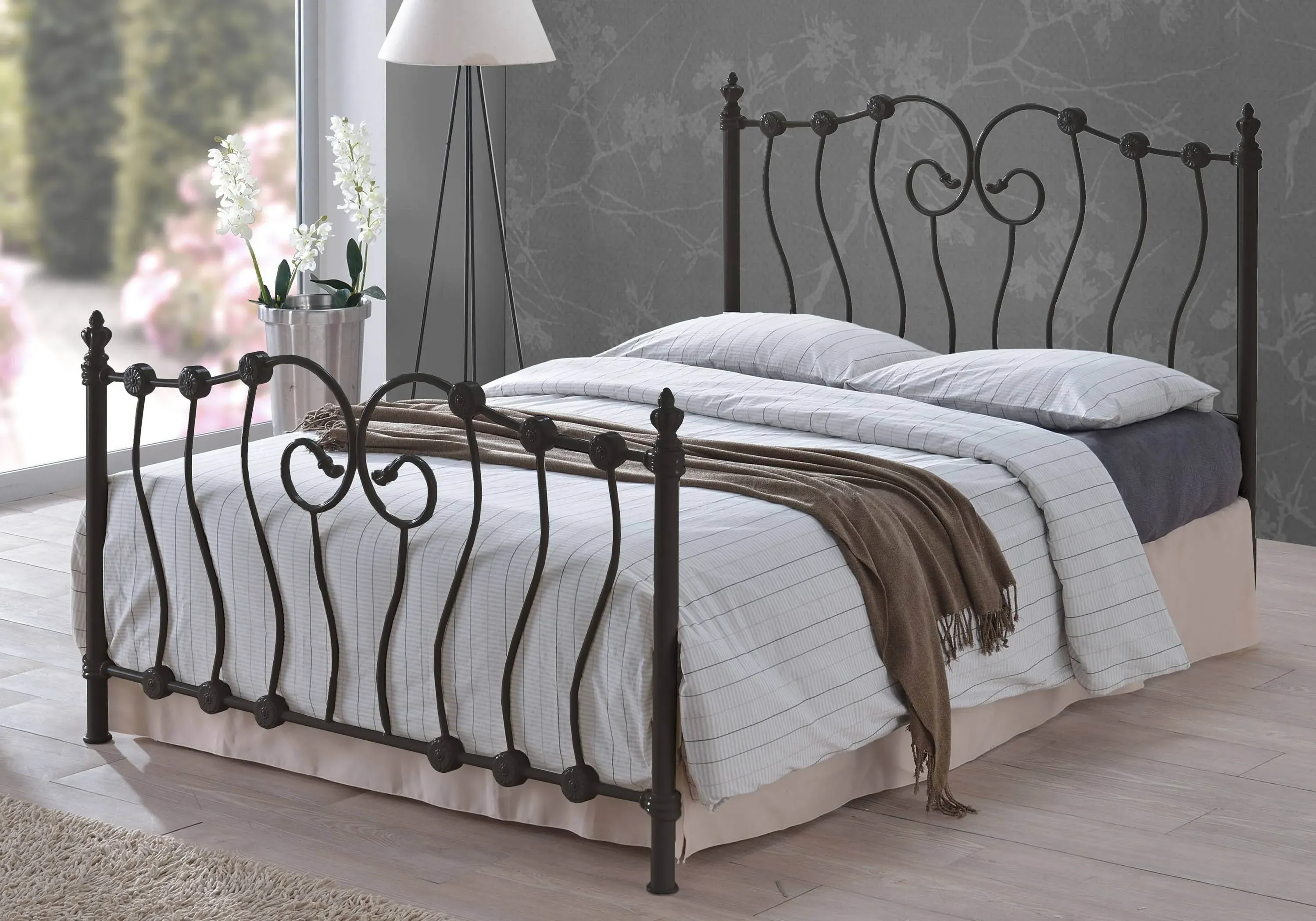 Small Double Metal Bed Frame - Black image