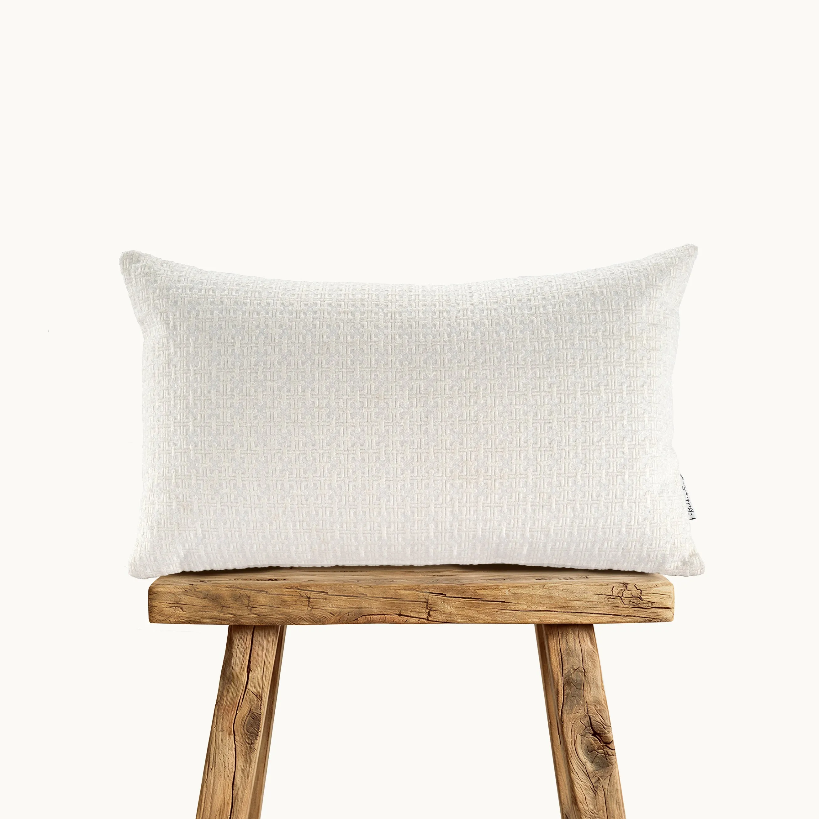 Everette Lumbar Cushion 30x50cm - White, Cotton product