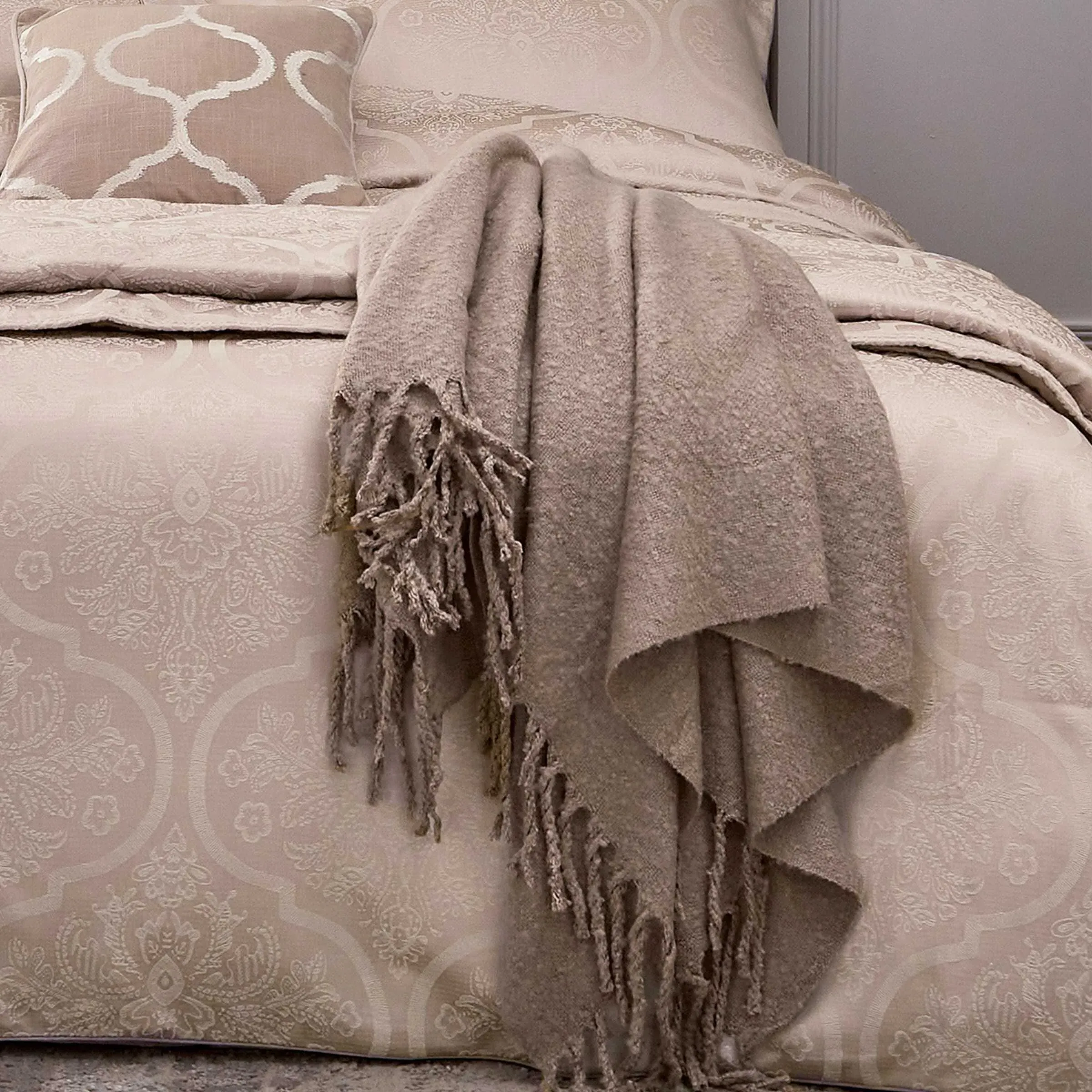 Woven Throw with Botanical Motifs - Tuberose image