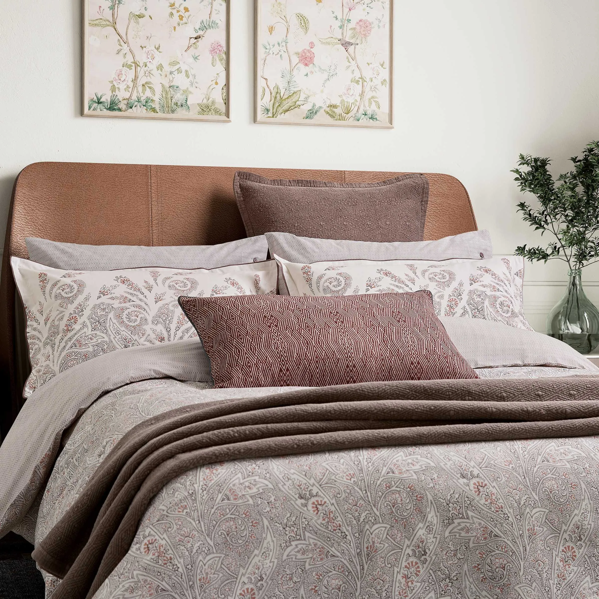Katara Umma Quilted Throw - Mulberry, Cotton alternate view