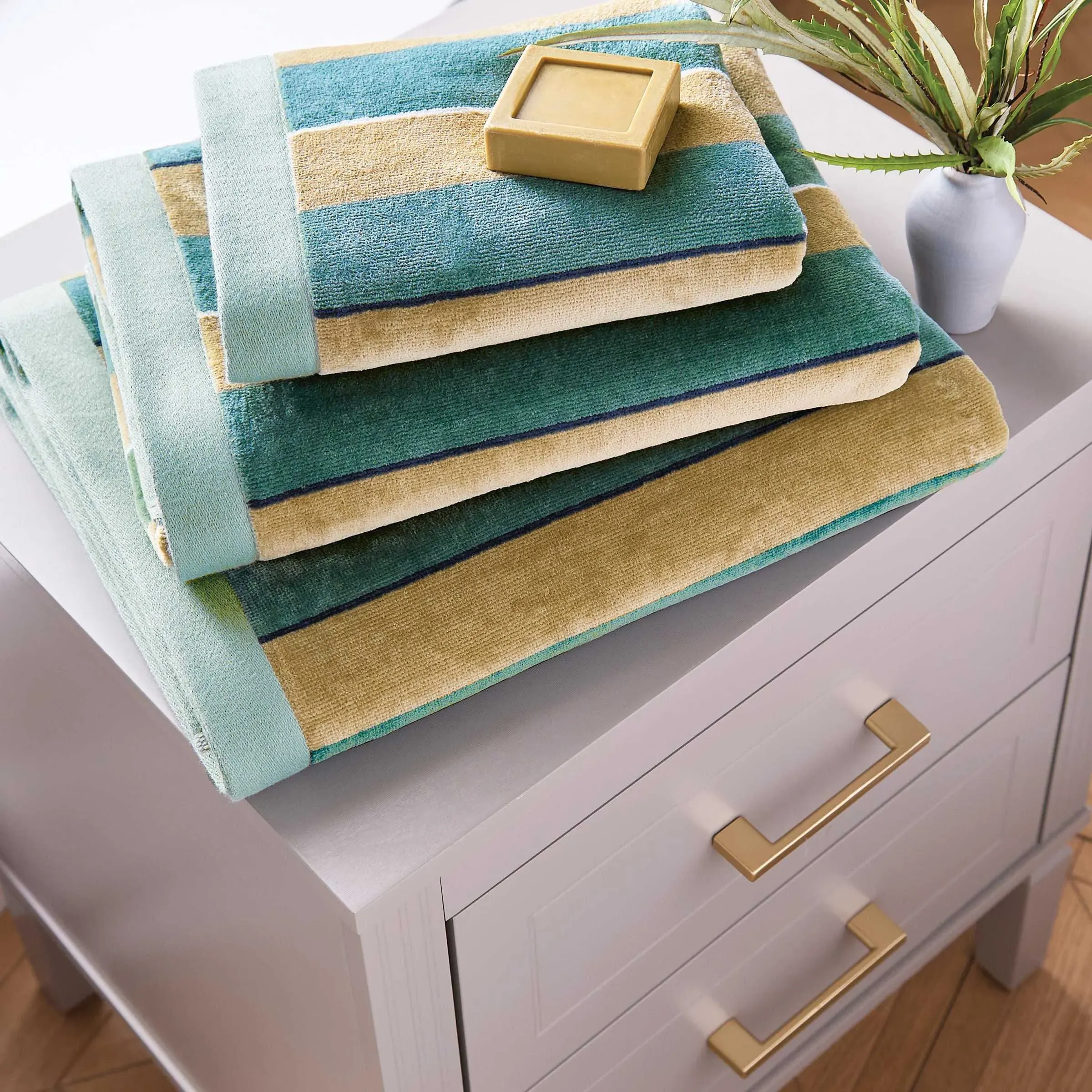 Oscar/Celina Hand Towel - Teal/Olive, Cotton alternate view