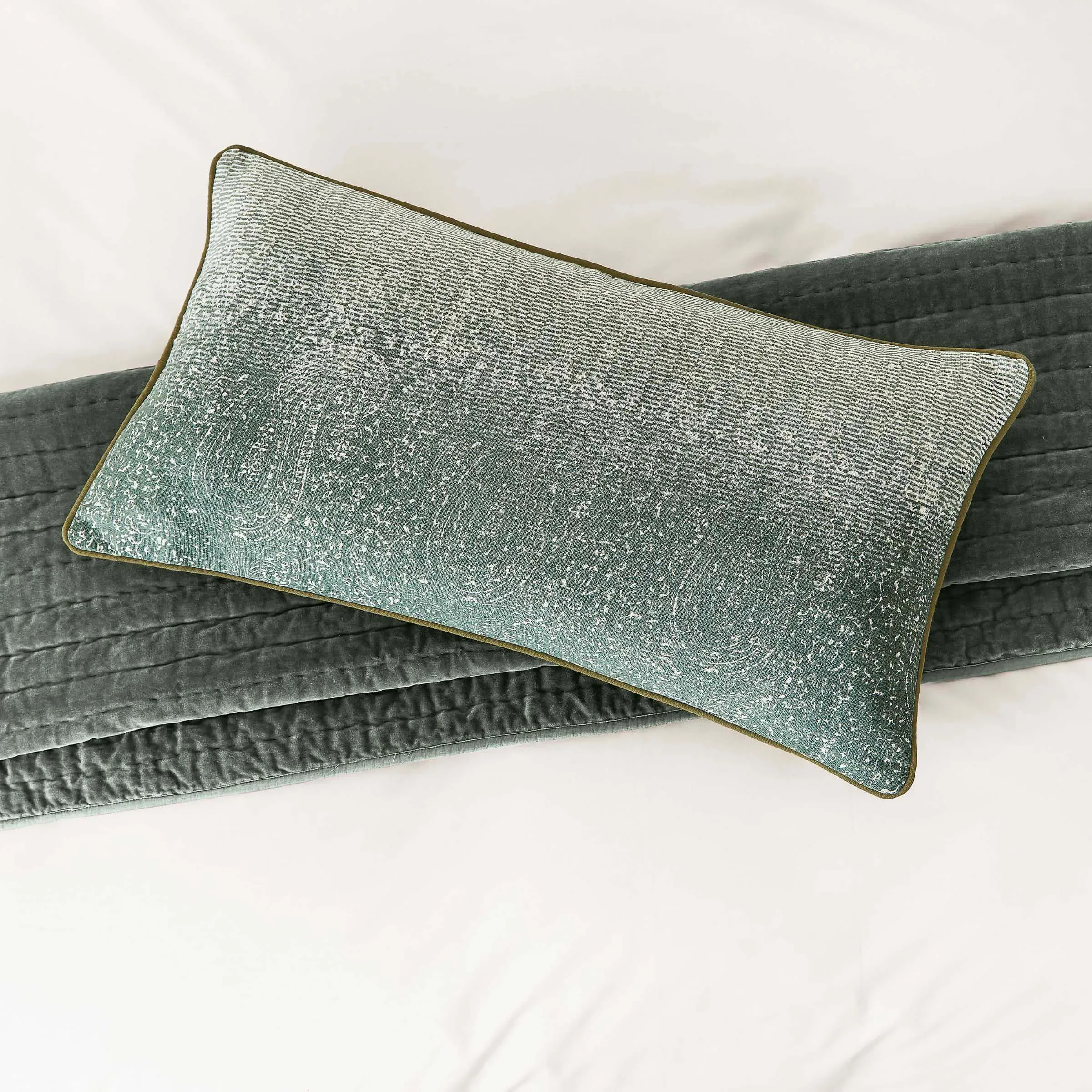 Rectangular Cushion with Ombré Pattern - Green, Linen